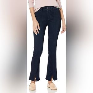 NWT PAIGE Women's Claudine Transcend Relaxed Fit Flare Leg Jean 25 PETITE